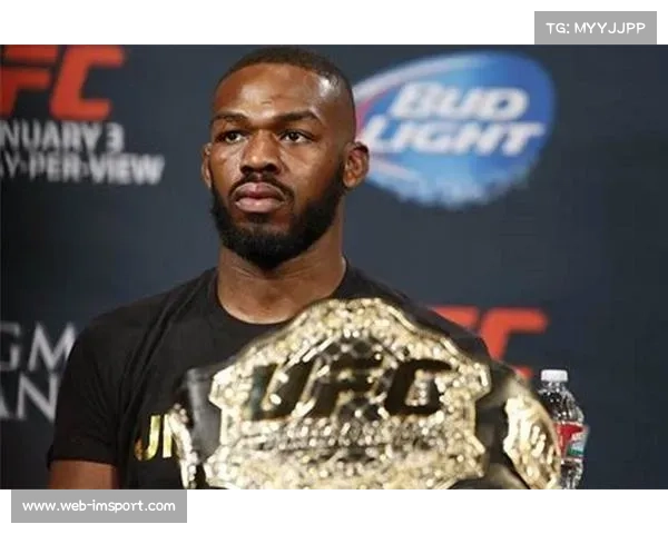 白大拿坚决支持琼斯DQ争议 批评裁判马扎加蒂判罚历史不公 白大拿坚决支持琼斯DQ争议 批评裁判马扎加蒂判罚历史不公